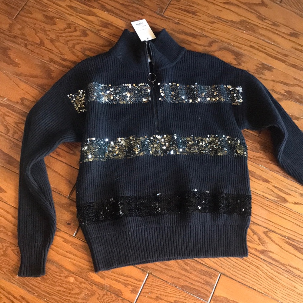 NWT XS/ S Black/ Silver Sparkly Sweater 🌟